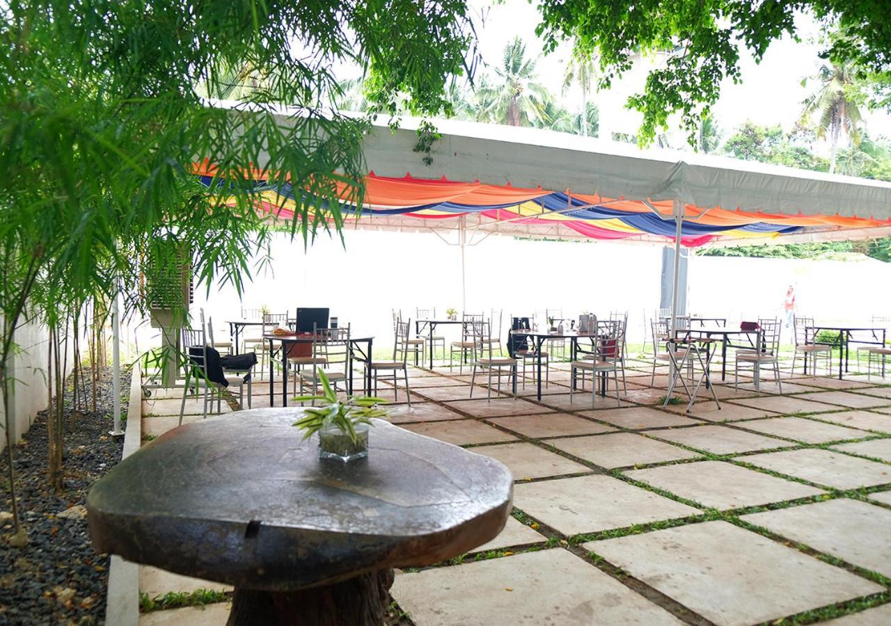 Hotel Maayo Argao Exterior foto